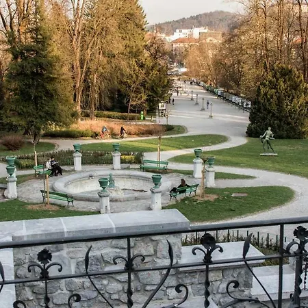 Ella's River Appartement *