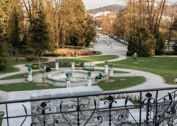 Ella's River Διαμέρισμα *